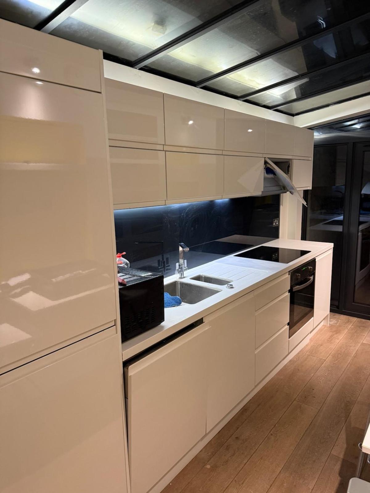 Appartamento 2br,2br Flat In Earls Court, Kensington Londra