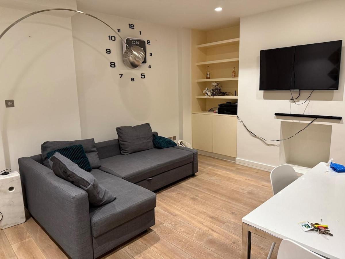 Appartamento 2br,2br Flat In Earls Court, Kensington